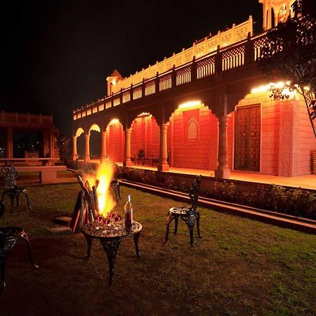 אוטי Stayvista At Pink Palace Rajasthani Decor מראה חיצוני תמונה